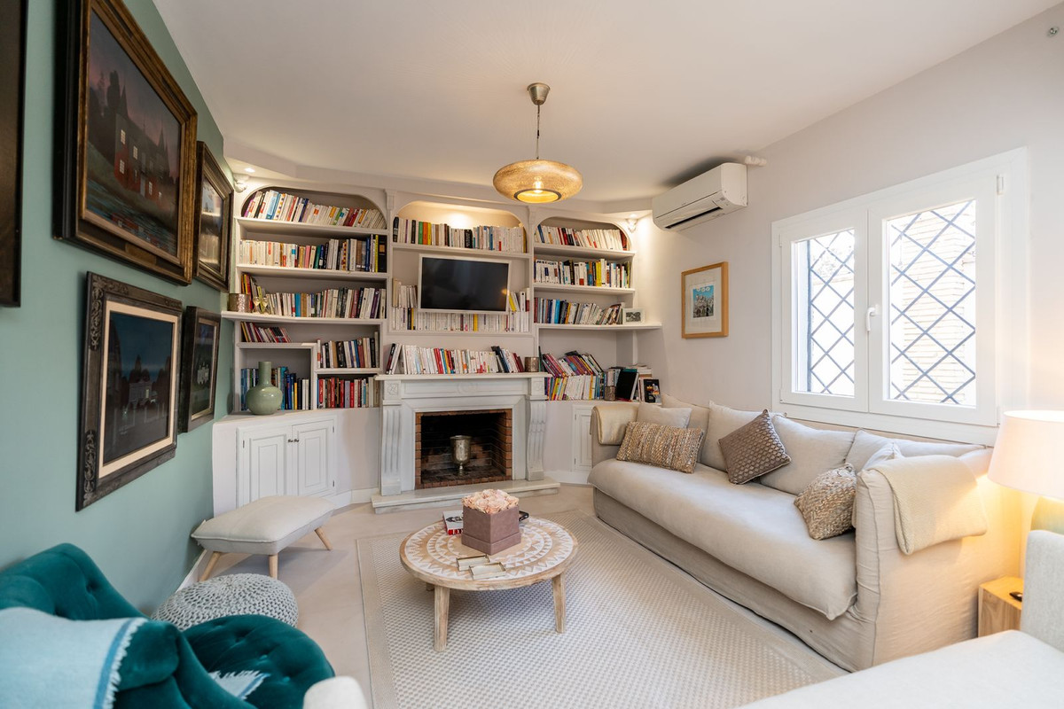 5 Bed Townhouse for sale in San Pedro De Alcántara Costa Del Sol, Málaga, Spain