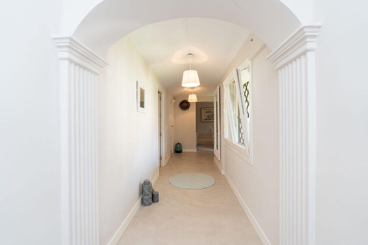 5 Bed Townhouse for sale in San Pedro De Alcántara Costa Del Sol, Málaga, Spain