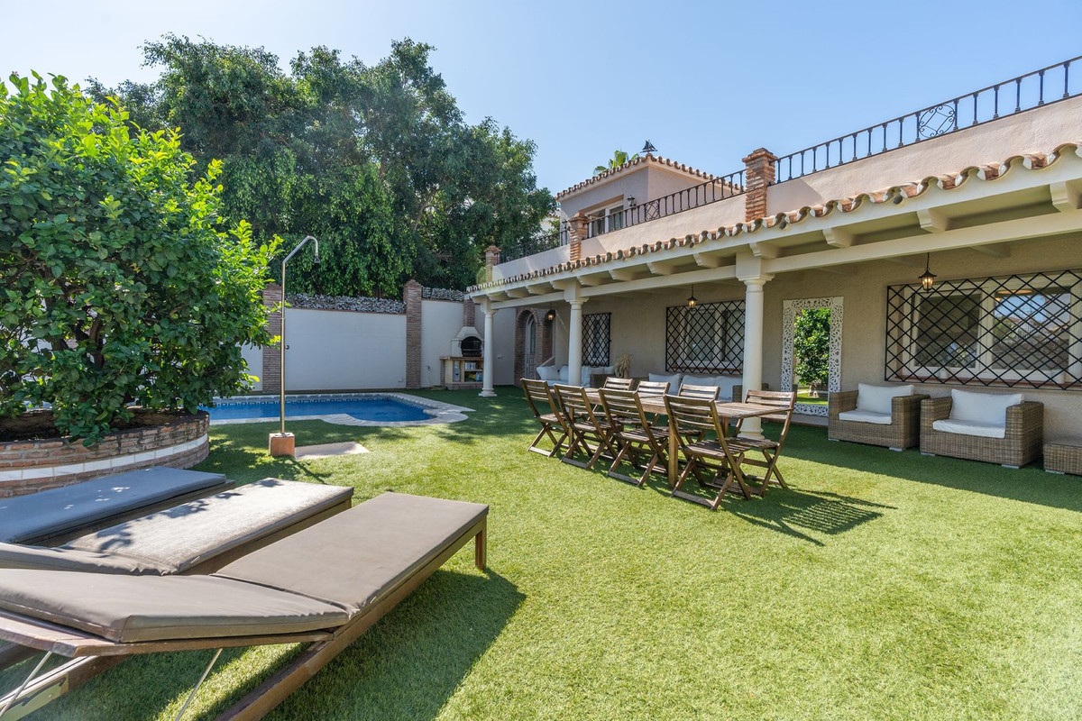 5 Bed Townhouse for sale in San Pedro De Alcántara Costa Del Sol, Málaga, Spain