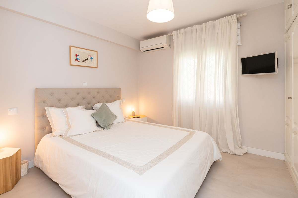 5 Bed Townhouse for sale in San Pedro De Alcántara Costa Del Sol, Málaga, Spain
