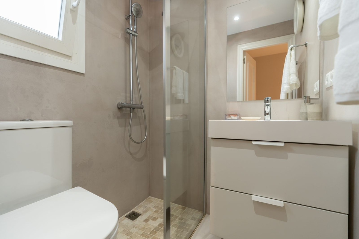 5 Bed Townhouse for sale in San Pedro De Alcántara Costa Del Sol, Málaga, Spain