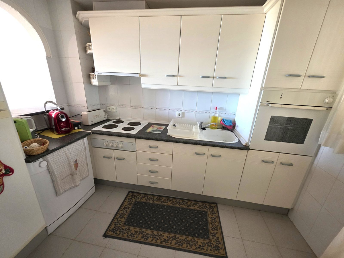 2 Bed Apartment for sale in Calahonda Costa Del Sol, Málaga, Spain