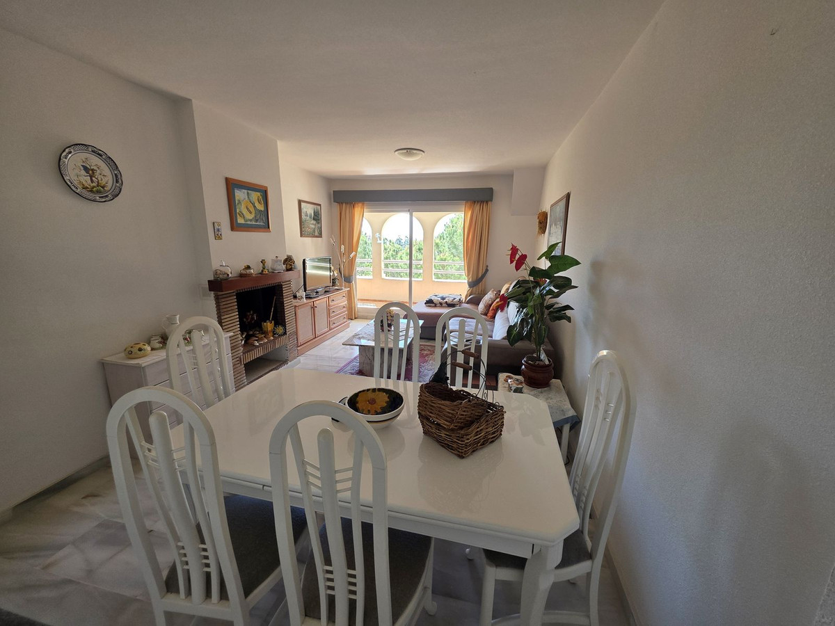 2 Bed Apartment for sale in Calahonda Costa Del Sol, Málaga, Spain