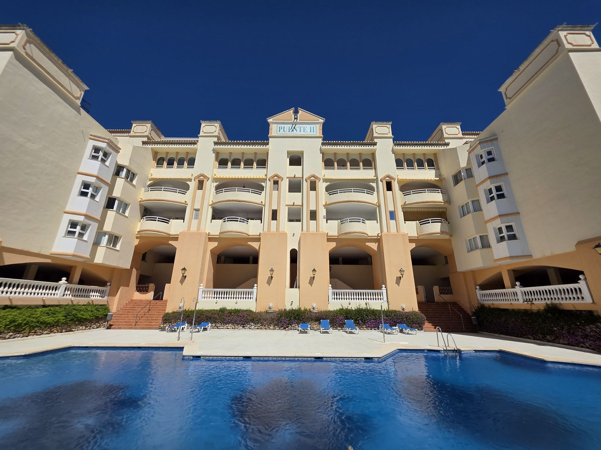 2 Bed Apartment for sale in Calahonda Costa Del Sol, Málaga, Spain