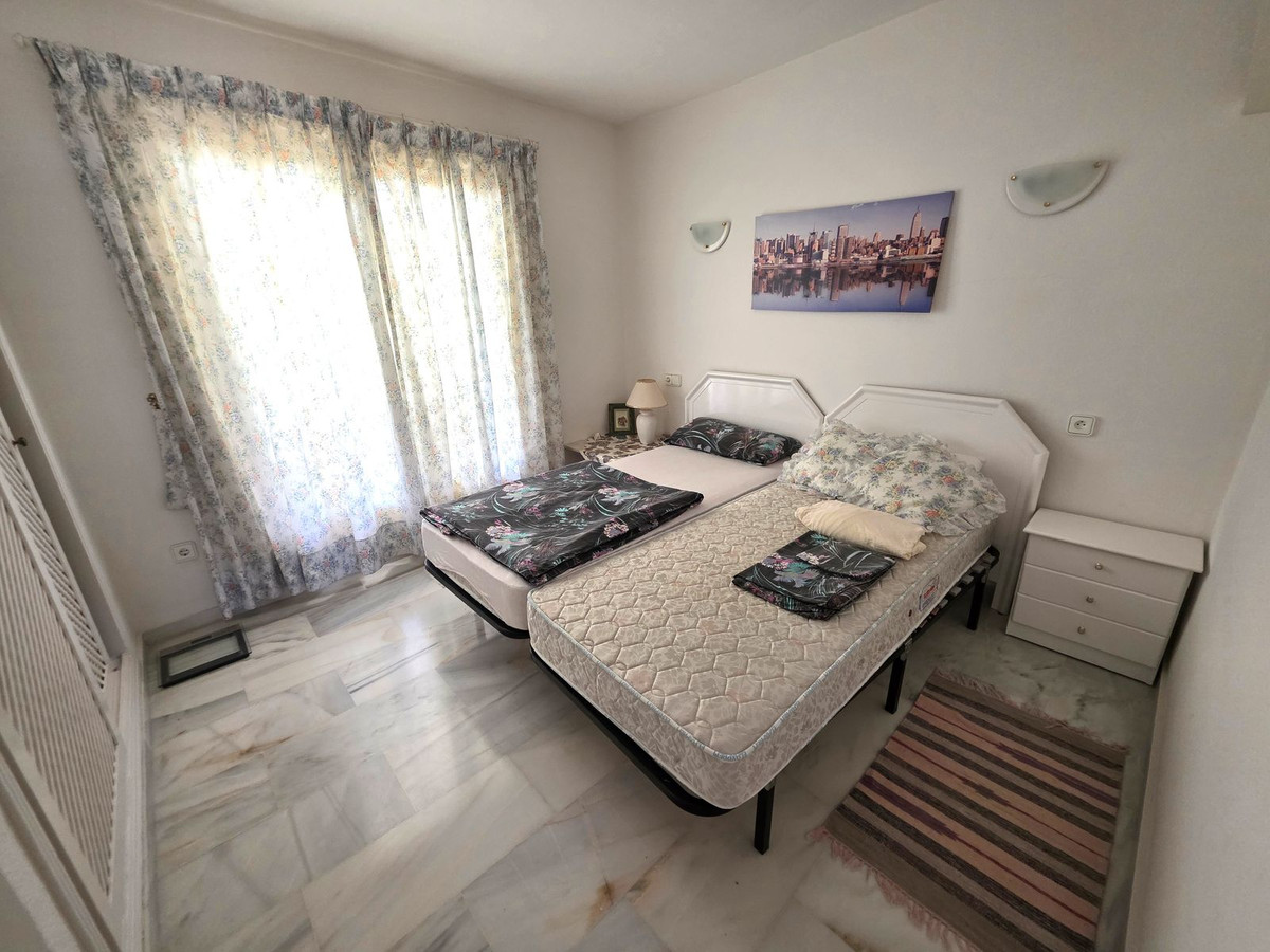 2 Bed Apartment for sale in Calahonda Costa Del Sol, Málaga, Spain