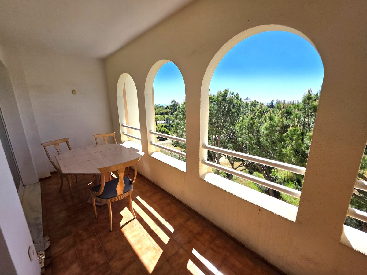2 Bed Apartment for sale in Calahonda Costa Del Sol, Málaga, Spain