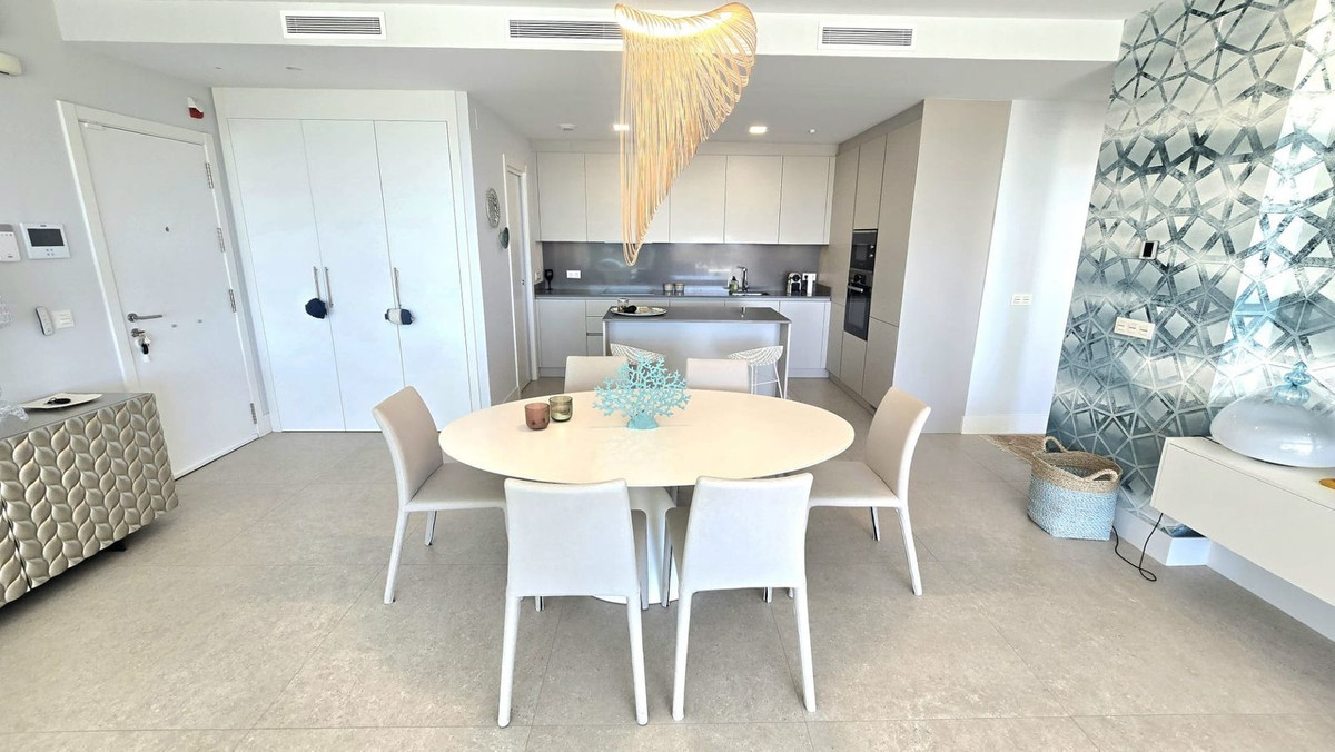 2 Bed Apartment for sale in Benahavís Costa Del Sol, Málaga, Spain