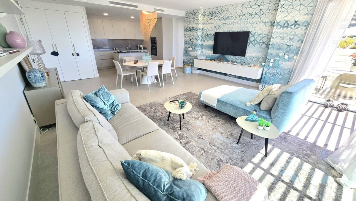 2 Bed Apartment for sale in Benahavís Costa Del Sol, Málaga, Spain