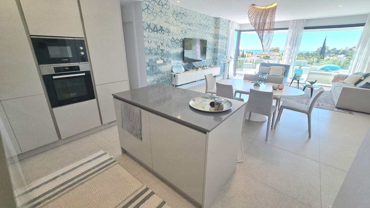 2 Bed Apartment for sale in Benahavís Costa Del Sol, Málaga, Spain