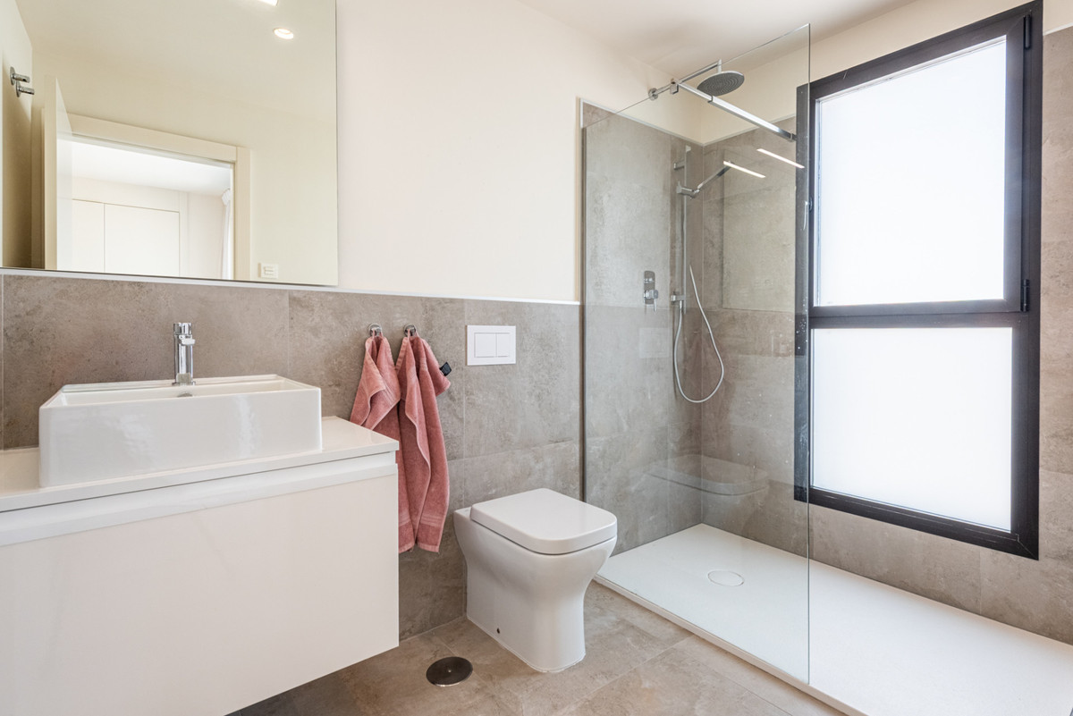 4 Bed Apartment for sale in La Cala De Mijas Costa Del Sol, Málaga, Spain