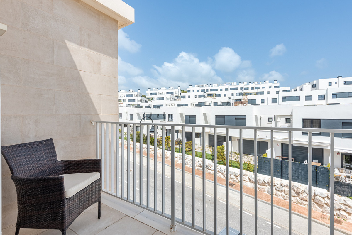 4 Bed Apartment for sale in La Cala De Mijas Costa Del Sol, Málaga, Spain