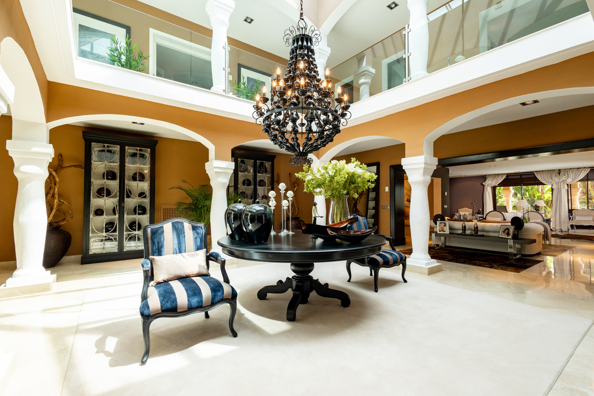4 Bed Townhouse for sale in Los Monteros Costa Del Sol, Málaga, Spain