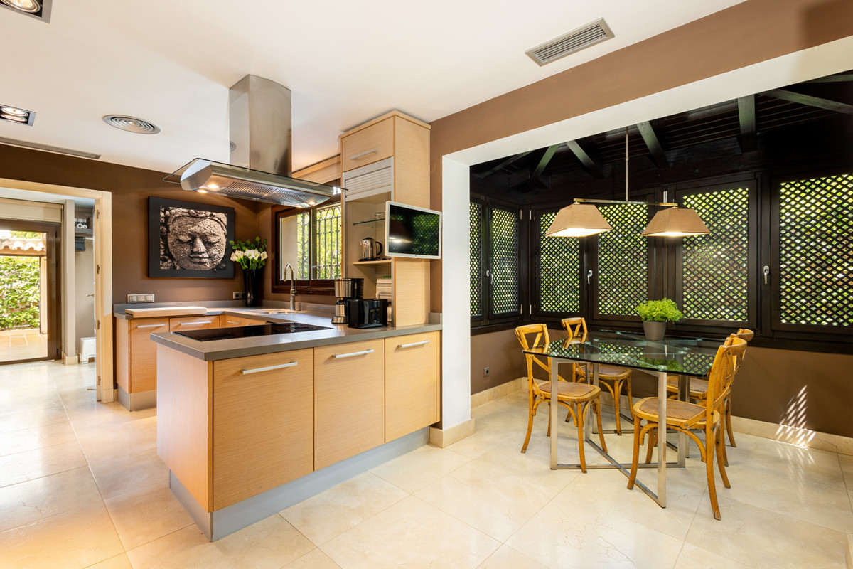 4 Bed Townhouse for sale in Los Monteros Costa Del Sol, Málaga, Spain