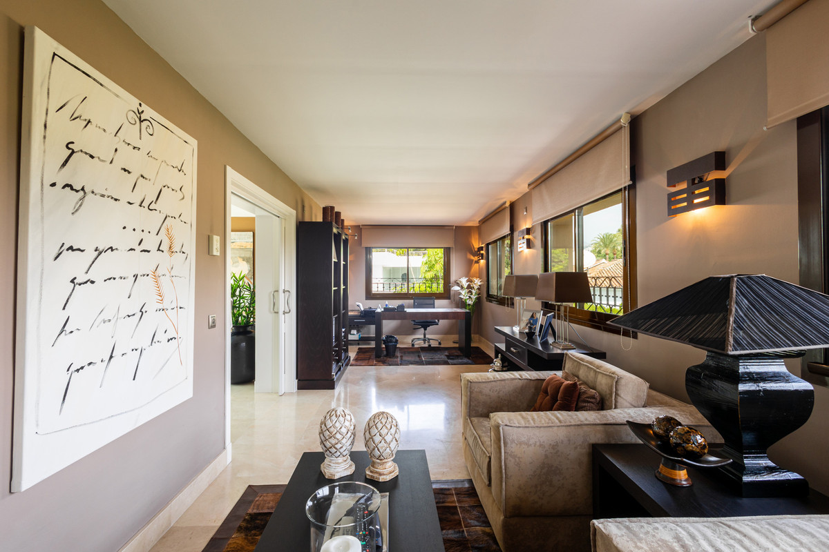 4 Bed Townhouse for sale in Los Monteros Costa Del Sol, Málaga, Spain