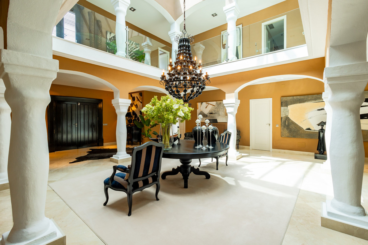4 Bed Townhouse for sale in Los Monteros Costa Del Sol, Málaga, Spain