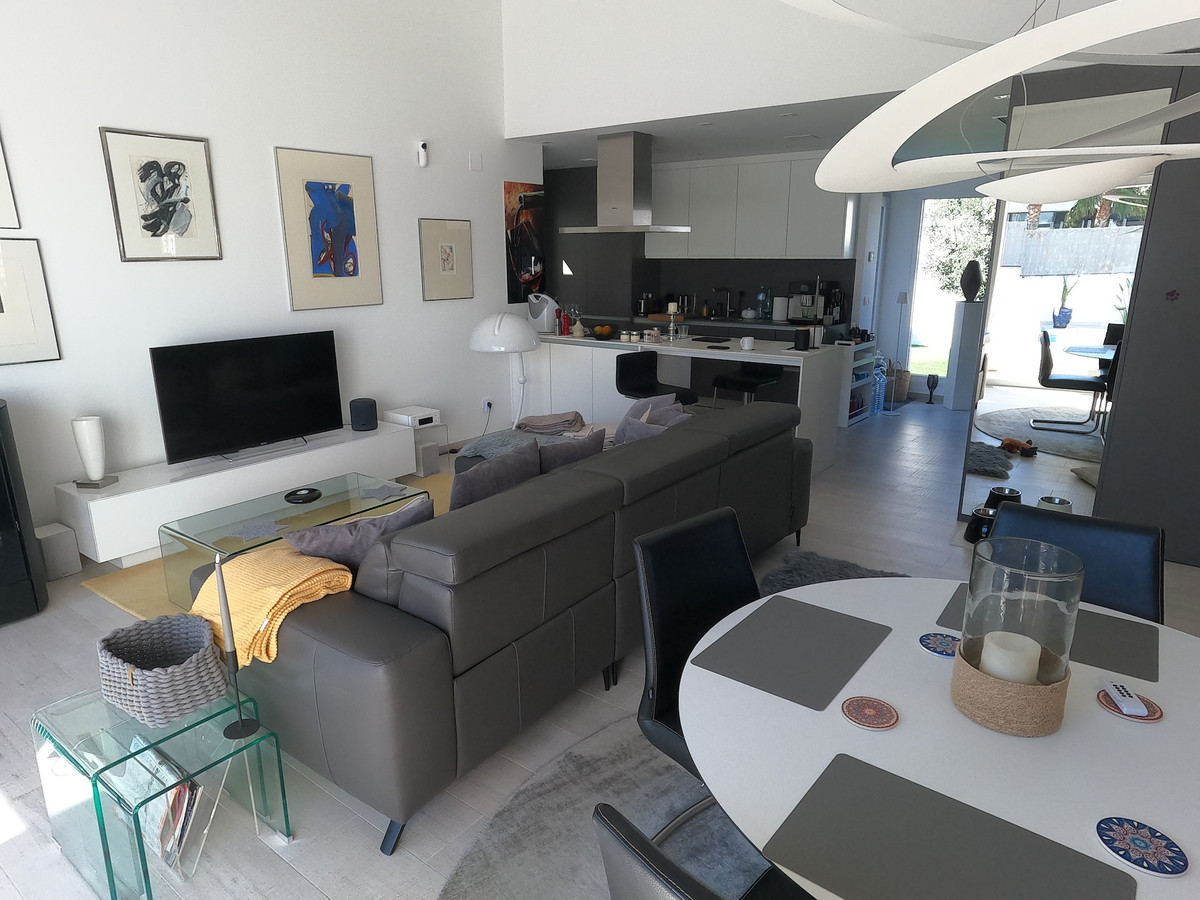 Se vende Villa - Chalet de 3 dormitorios en Costa Blanca, Alicante, España