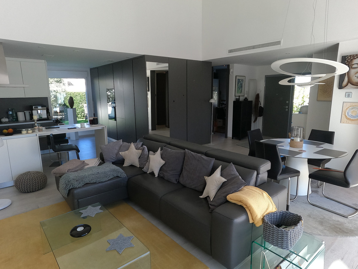 Se vende Villa - Chalet de 3 dormitorios en Costa Blanca, Alicante, España