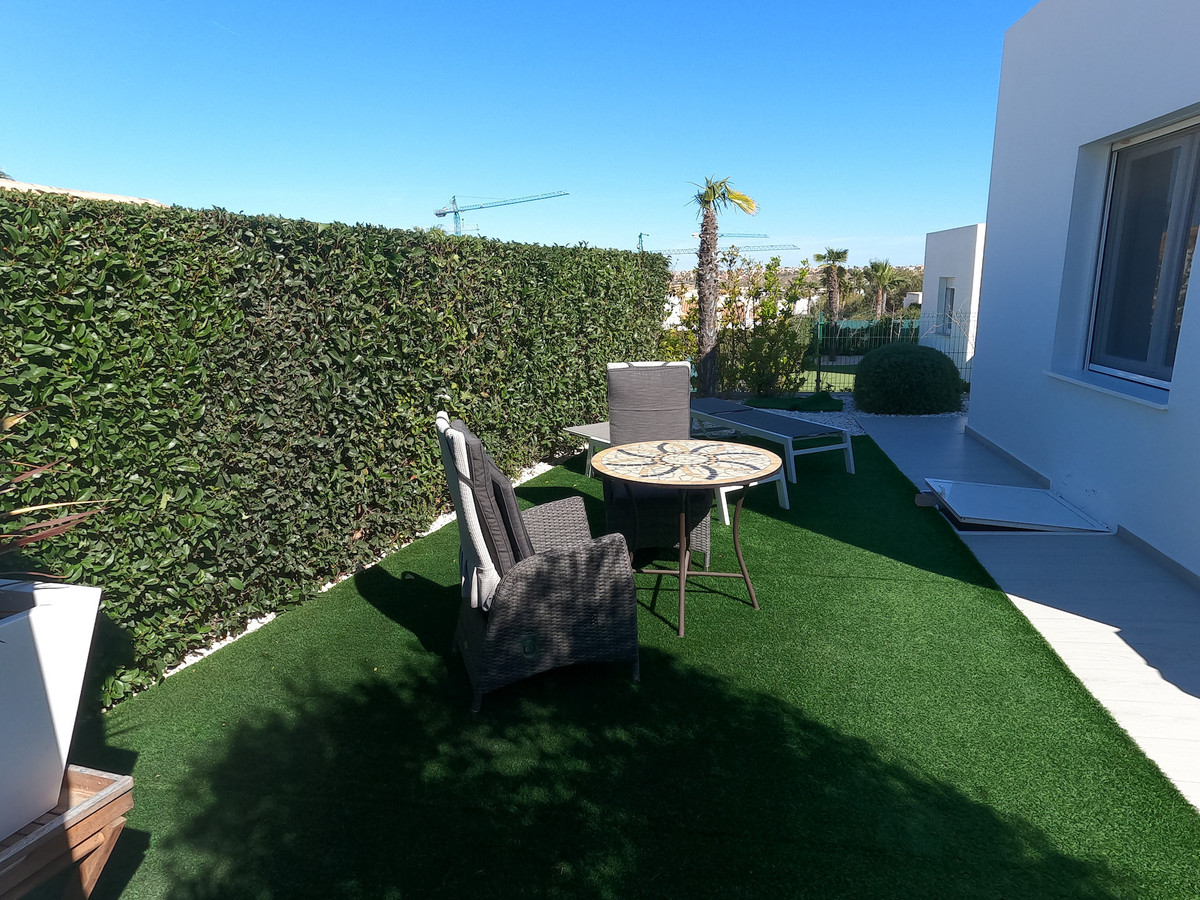 Se vende Villa - Chalet de 3 dormitorios en Costa Blanca, Alicante, España