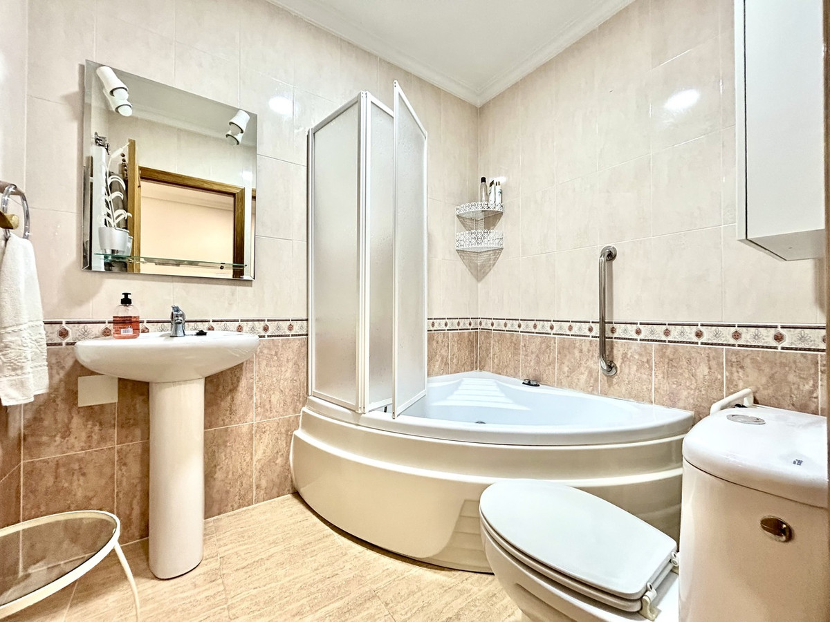 Se vende Apartamento en Planta Última de 4 dormitorios en Costa Blanca, Alicante, España