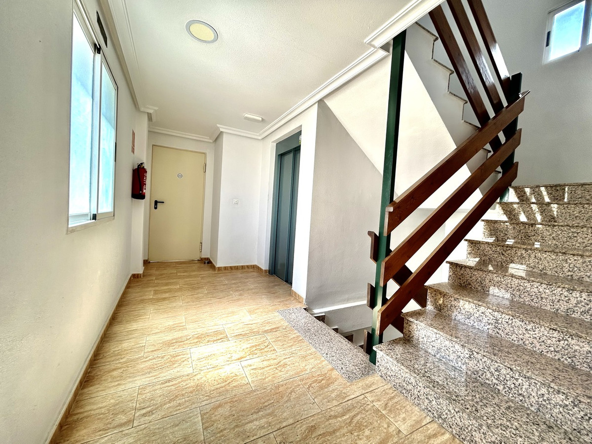 Se vende Apartamento en Planta Última de 4 dormitorios en Costa Blanca, Alicante, España