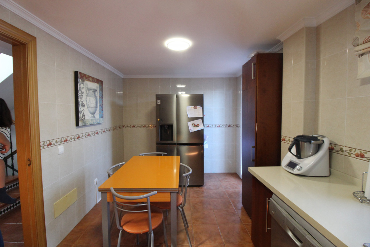 4 Bed Townhouse for sale in Guadalmina Alta Costa Del Sol, Málaga, Spain