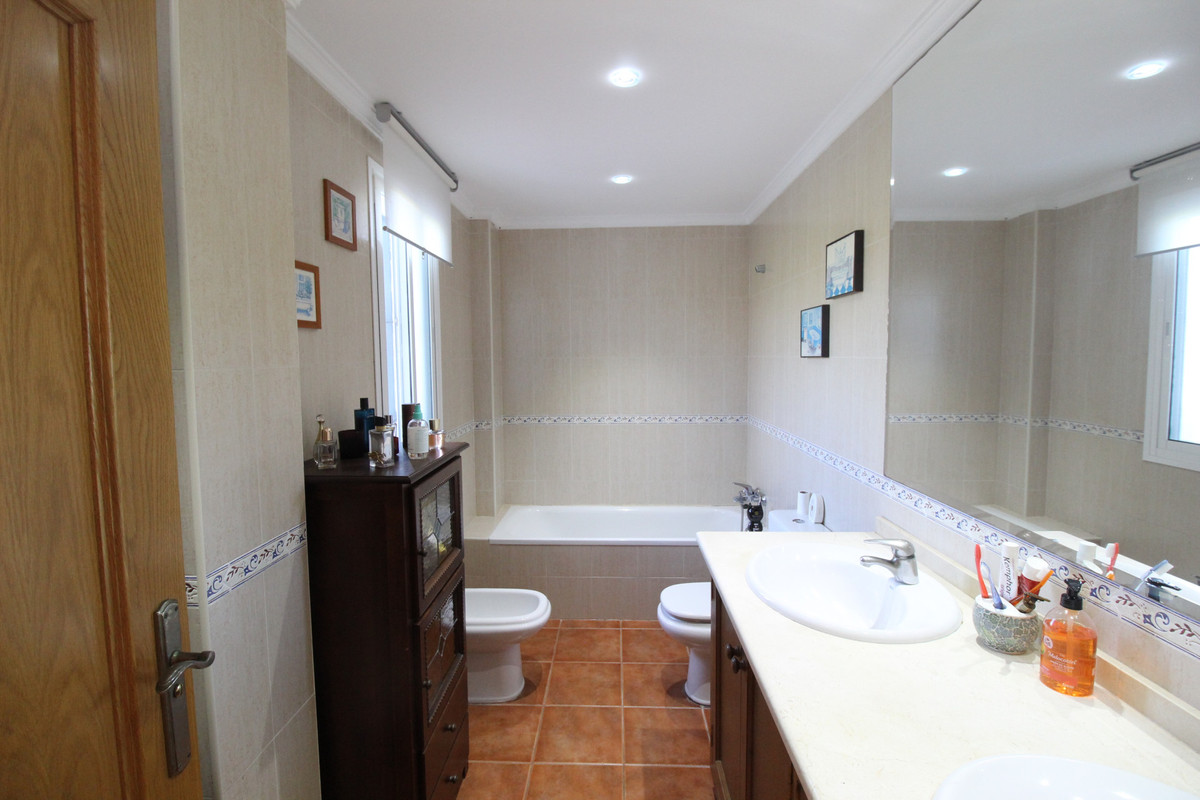 4 Bed Townhouse for sale in Guadalmina Alta Costa Del Sol, Málaga, Spain