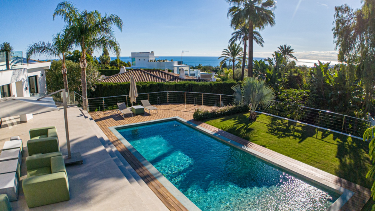Se vende Villa - Chalet de 5 dormitorios en Costa Del Sol, Málaga, España