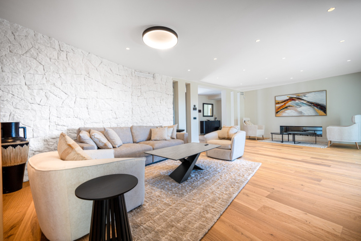 Se vende Villa - Chalet de 5 dormitorios en Costa Del Sol, Málaga, España