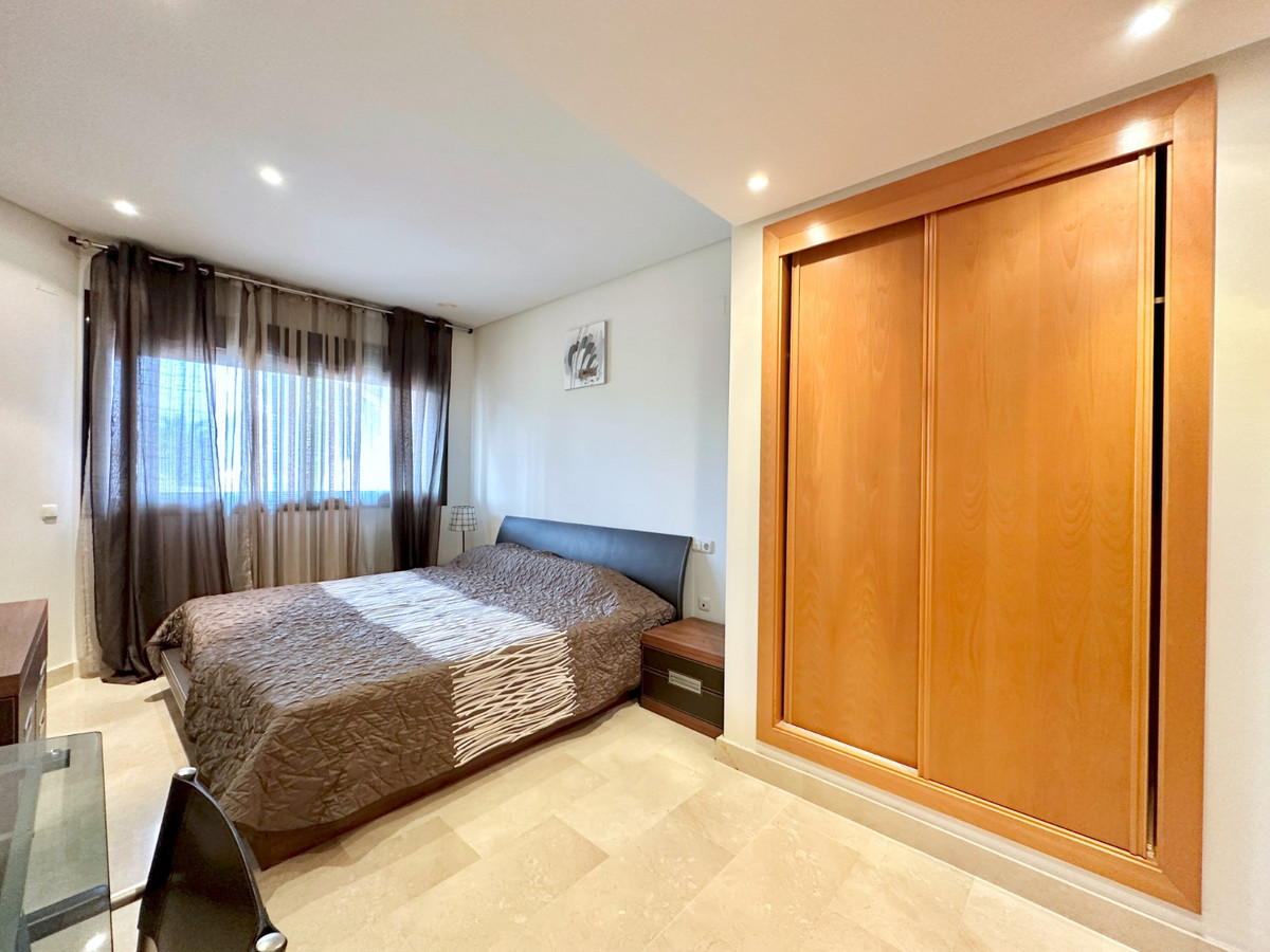 2 Bed Apartment for sale in Puerto Banús Costa Del Sol, Málaga, Spain