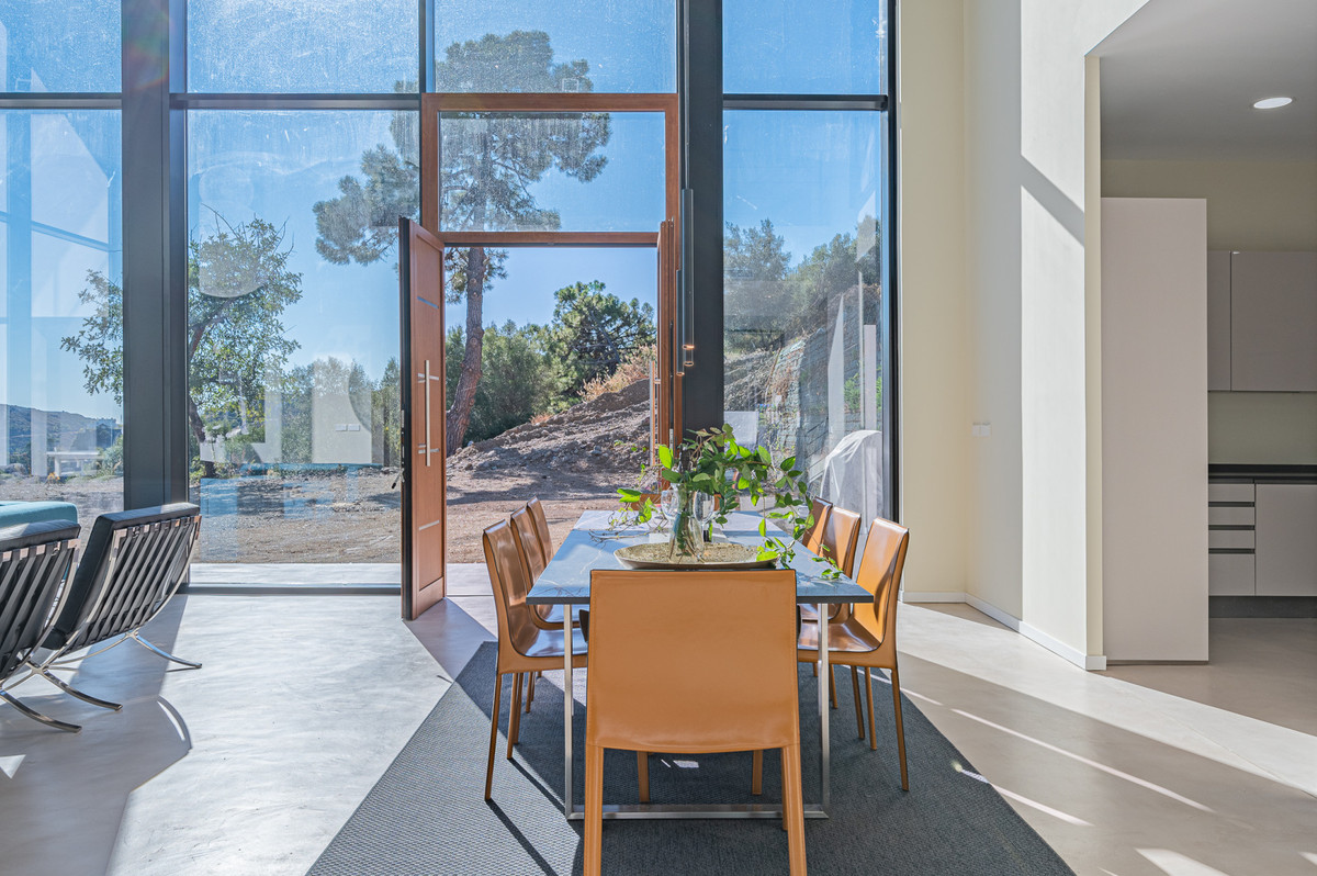 Se vende Villa - Chalet de 6 dormitorios en Costa Del Sol, Málaga, España