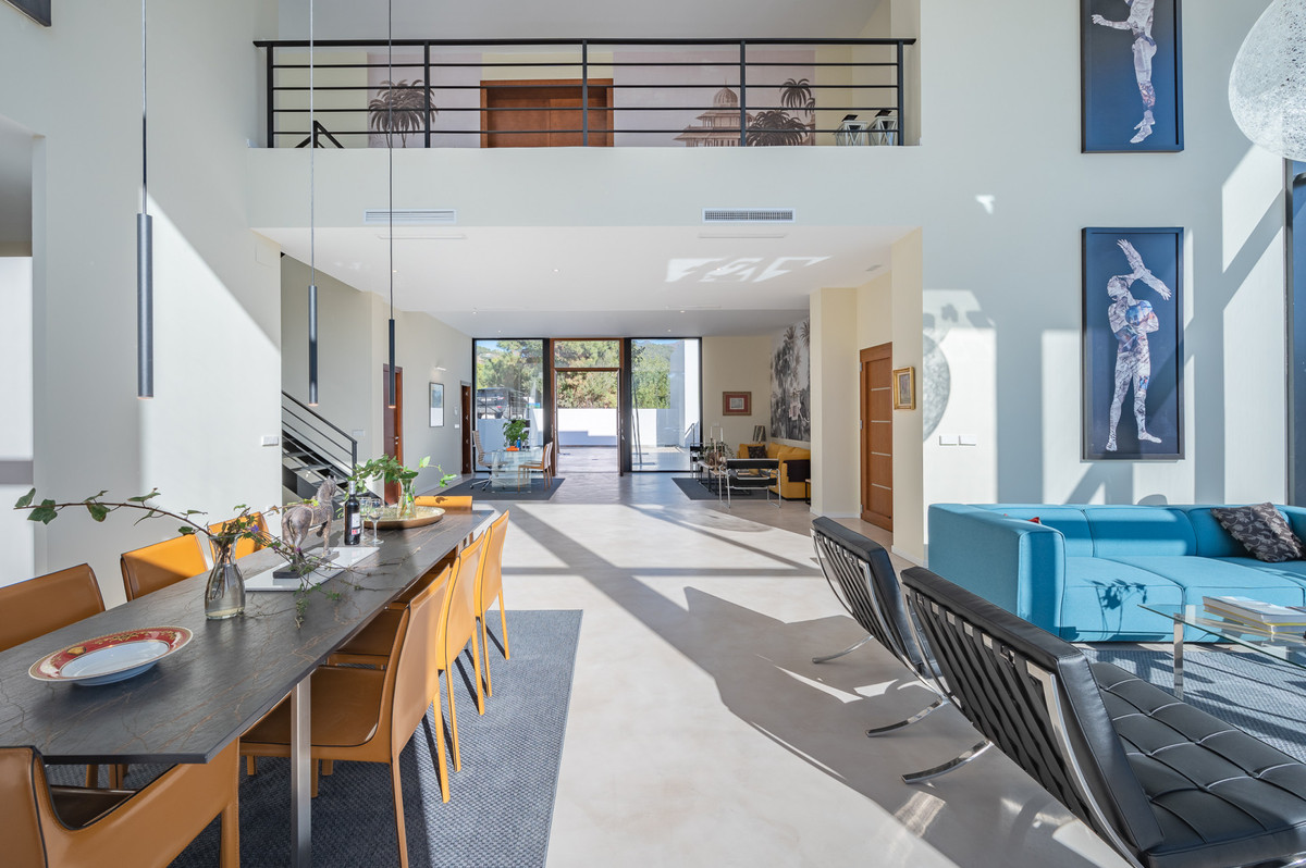 Se vende Villa - Chalet de 6 dormitorios en Costa Del Sol, Málaga, España