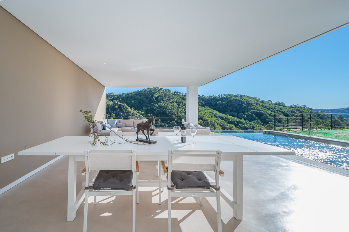 Se vende Villa - Chalet de 6 dormitorios en Costa Del Sol, Málaga, España