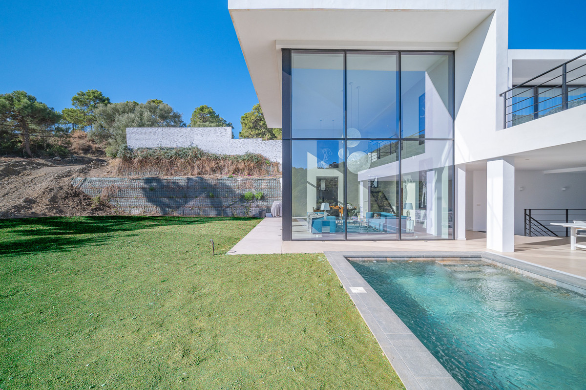 Se vende Villa - Chalet de 6 dormitorios en Costa Del Sol, Málaga, España