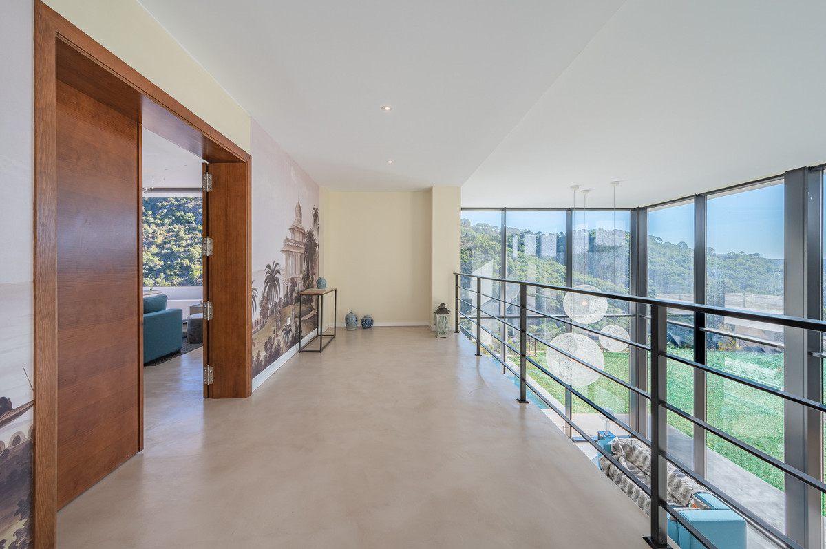 Se vende Villa - Chalet de 6 dormitorios en Costa Del Sol, Málaga, España