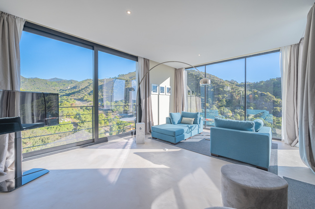 Se vende Villa - Chalet de 6 dormitorios en Costa Del Sol, Málaga, España