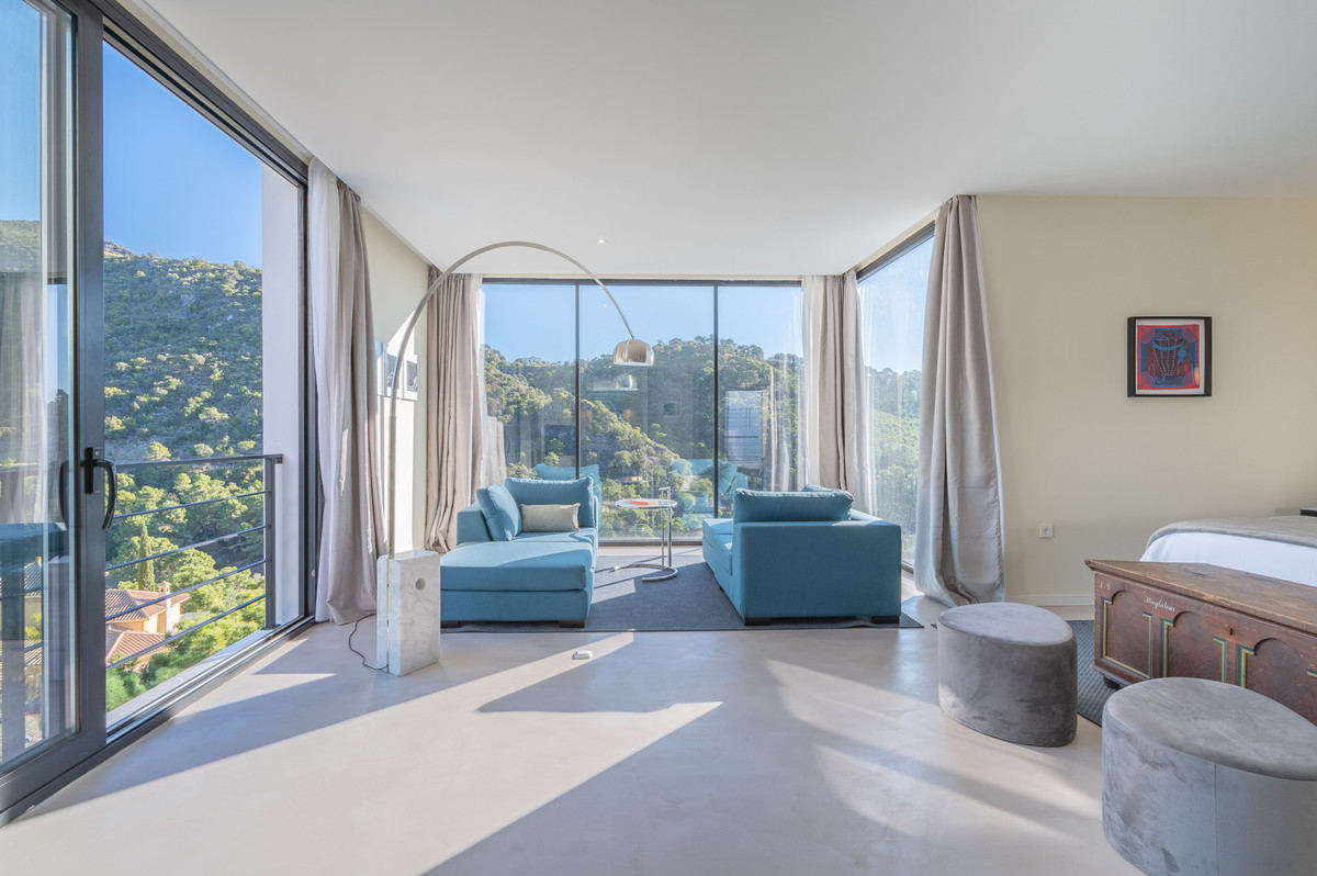 Se vende Villa - Chalet de 6 dormitorios en Costa Del Sol, Málaga, España