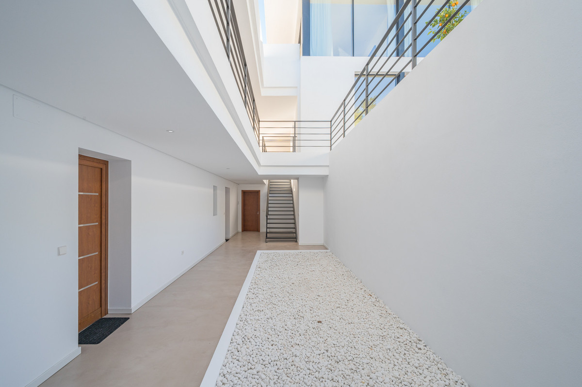 Se vende Villa - Chalet de 6 dormitorios en Costa Del Sol, Málaga, España