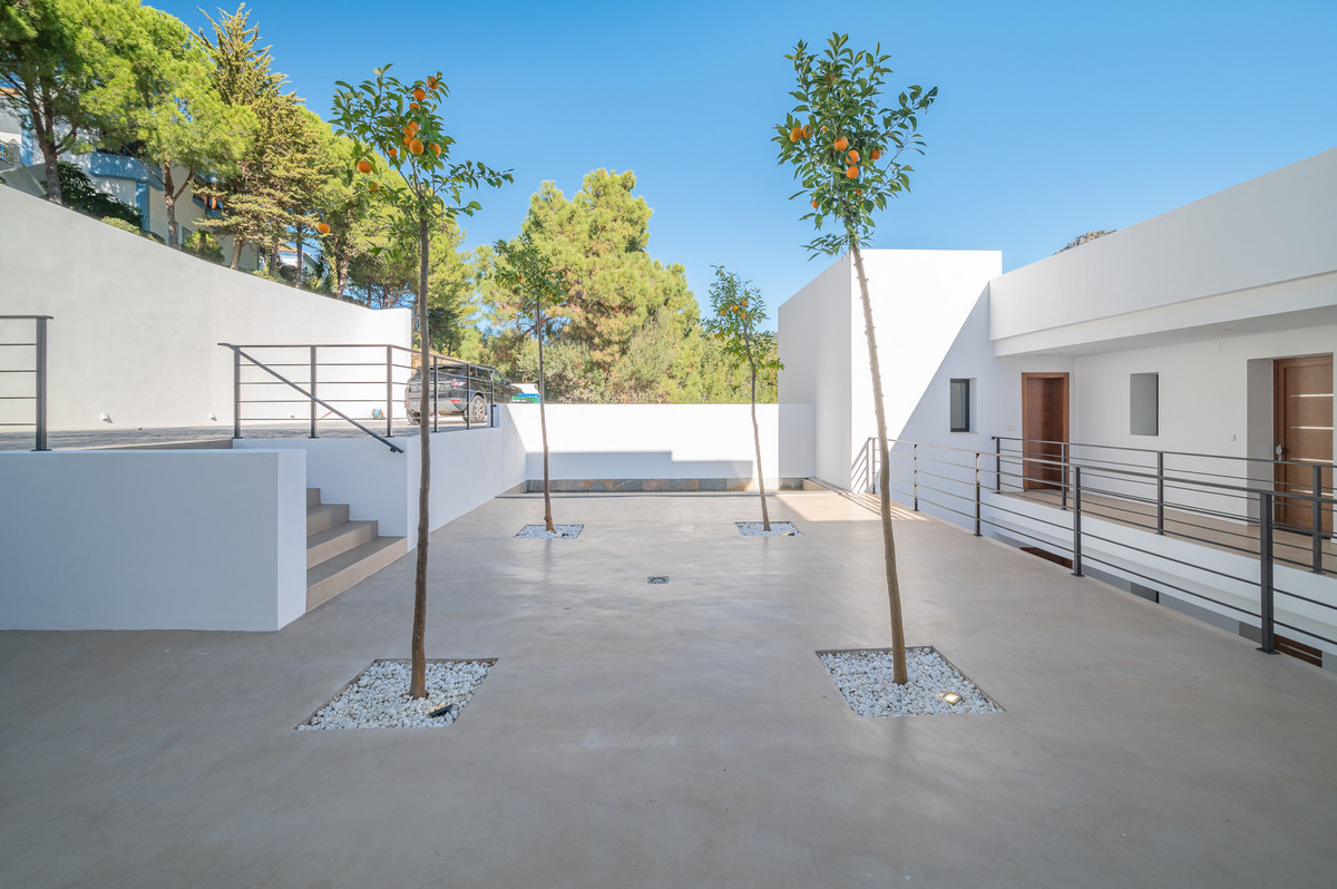 Se vende Villa - Chalet de 6 dormitorios en Costa Del Sol, Málaga, España