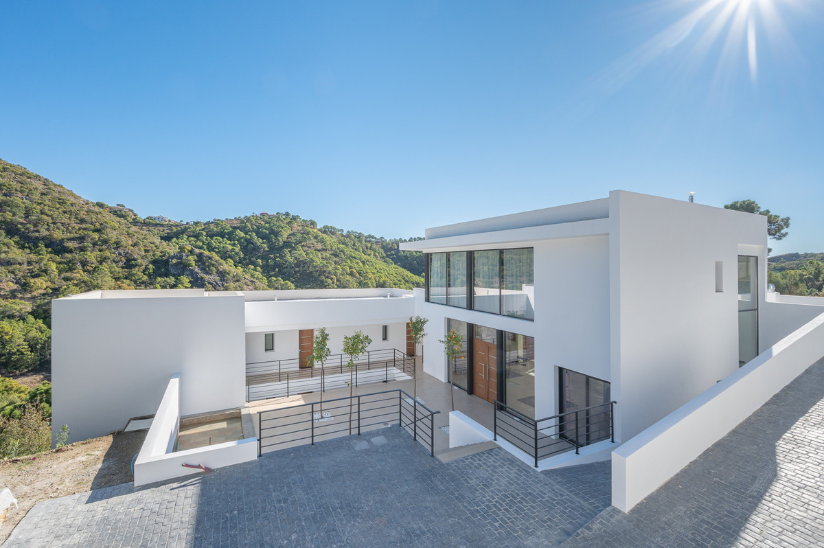 Se vende Villa - Chalet de 6 dormitorios en Costa Del Sol, Málaga, España