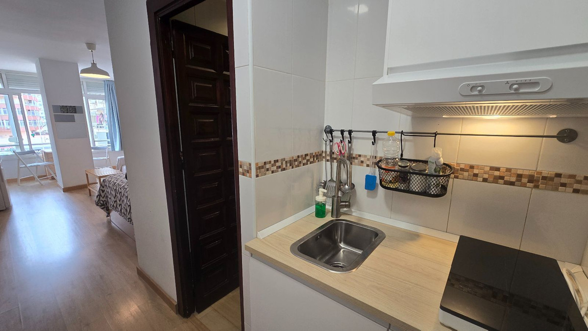 Se vende Estudio Planta Media  en Costa Del Sol, Málaga, España