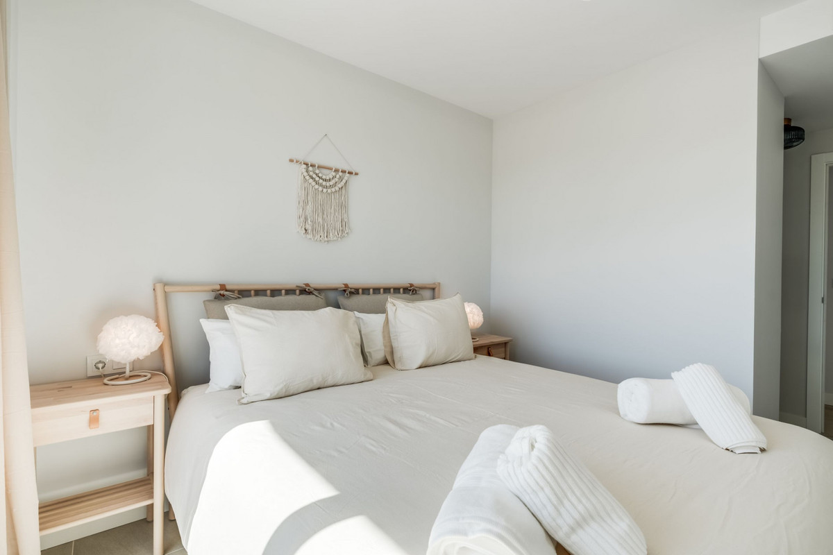 1 Bed Apartment for sale in Selwo Costa Del Sol, Málaga, Spain