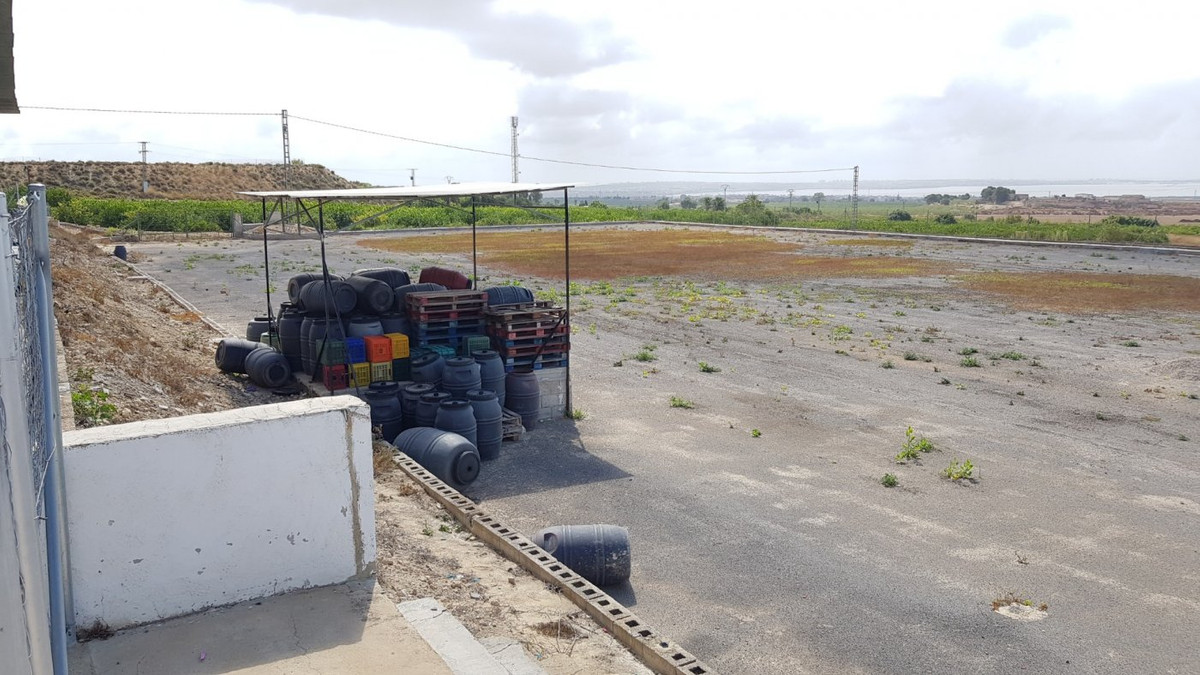 Se vende Finca - Cortijo de 2 dormitorios en Costa Blanca, Alicante, España