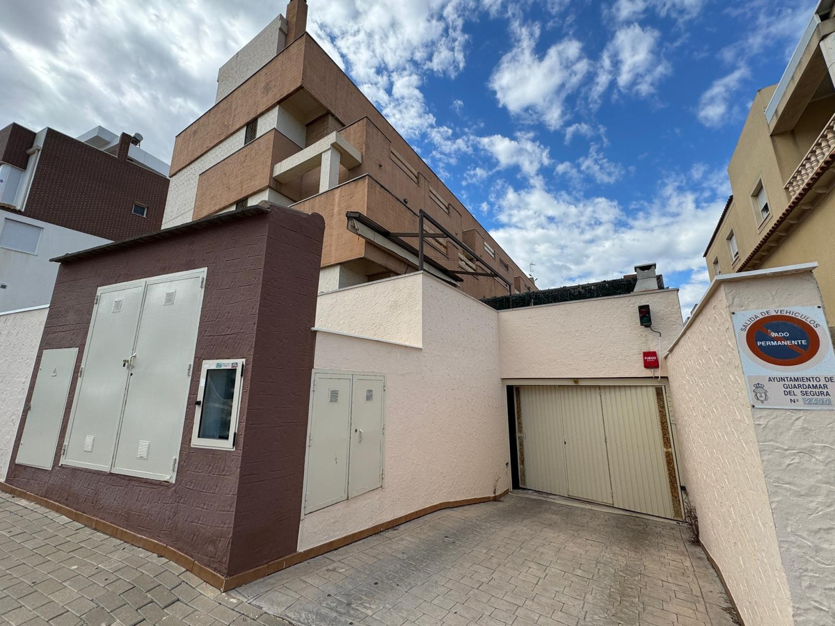 3 Bed Townhouse for sale in Guardamar Del Segura Costa Blanca, Alicante, Spain