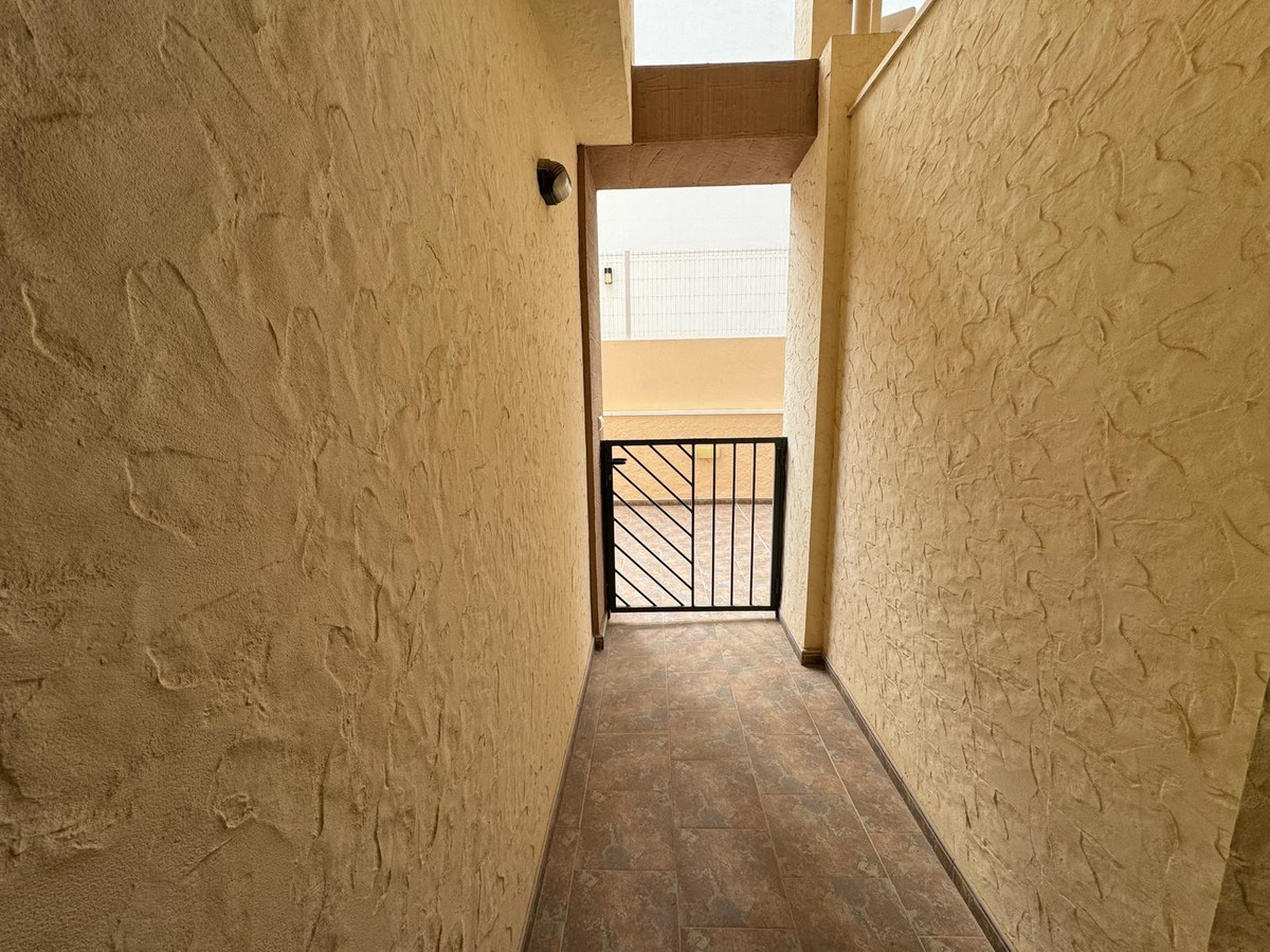3 Bed Townhouse for sale in Guardamar Del Segura Costa Blanca, Alicante, Spain