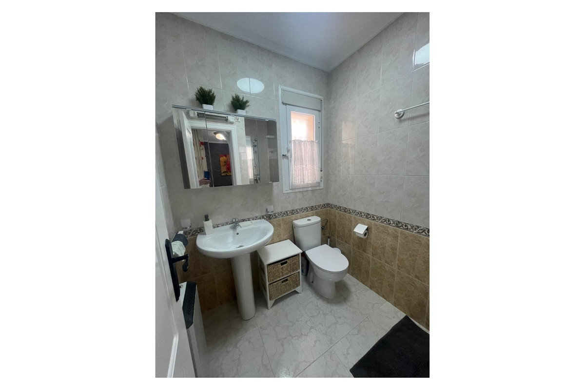 2 Bed Townhouse for sale in Dona Pepa Costa Blanca, Alicante, Spain