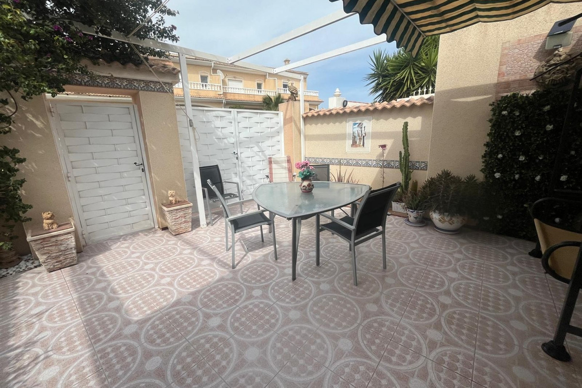 2 Bed Townhouse for sale in Dona Pepa Costa Blanca, Alicante, Spain