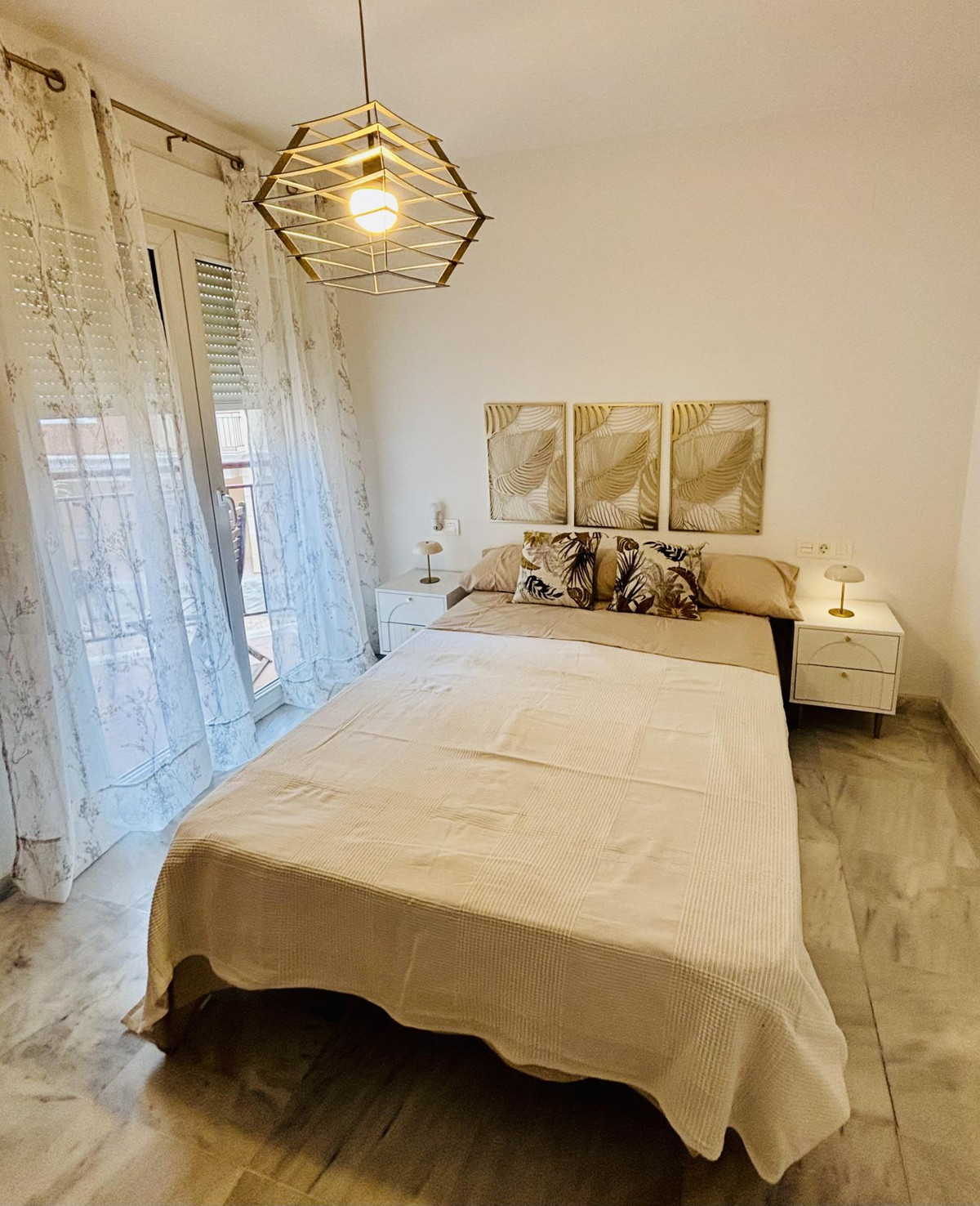 Se vende Apartamento Planta Baja de 4 dormitorios en Costa Del Sol, Málaga, España