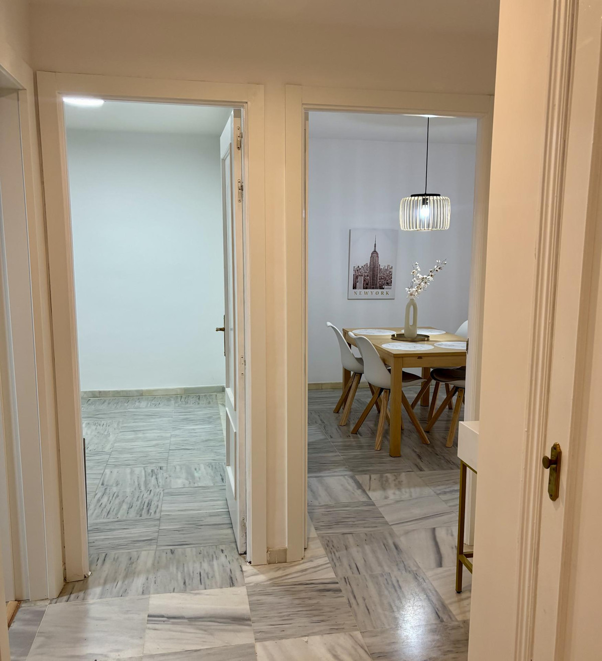 Se vende Apartamento Planta Baja de 4 dormitorios en Costa Del Sol, Málaga, España