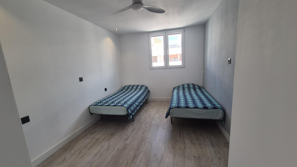 Se vende Villa - Chalet de 5 dormitorios en Costa Del Sol, Málaga, España