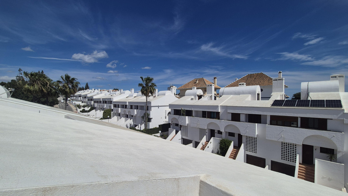 Se vende Villa - Chalet de 5 dormitorios en Costa Del Sol, Málaga, España